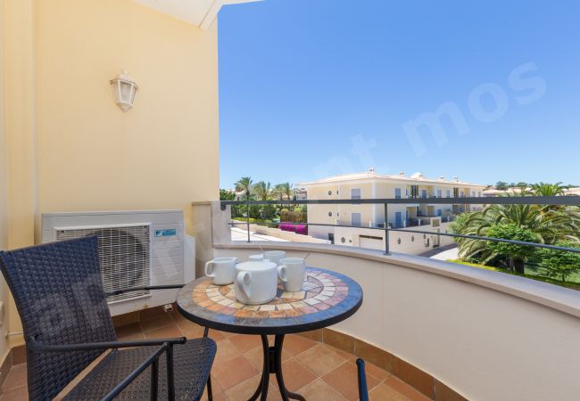 Апартаменты на Lagos - Apartment Mos | professionally cleaned | 2-bedroom second-floor apartment | communal pool