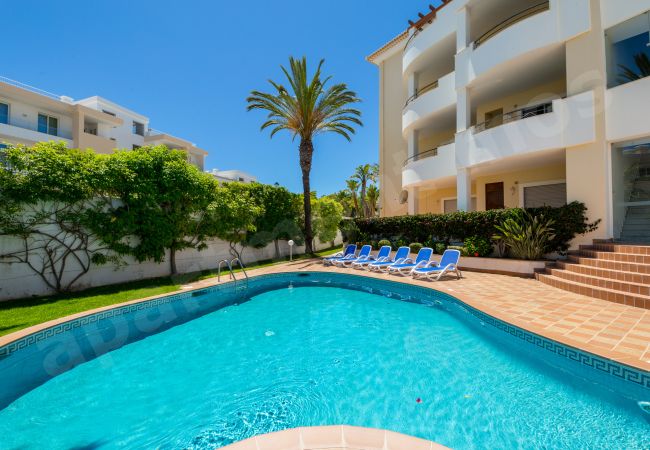 Апартаменты на Lagos - Apartment Mos | professionally cleaned | 2-bedroom second-floor apartment | communal pool