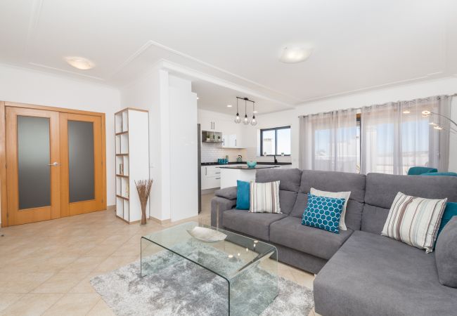 Апартаменты на Lagos - Apartment Vista Mar | professionally cleaned | 3-bedroom apartment | extremely large roof terrace with barbecue | close to Lagos town centre