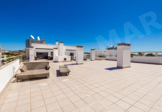 Апартаменты на Lagos - Apartment Vista Mar | professionally cleaned | 3-bedroom apartment | extremely large roof terrace with barbecue | close to Lagos town centre