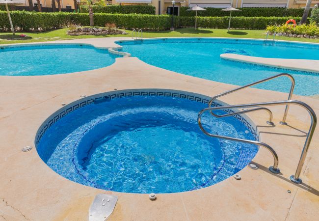 Апартаменты на Хавеа / Javea -  Luz de Javea I Apartment, Estiloso con AC, Wifi, Terraza y Piscina