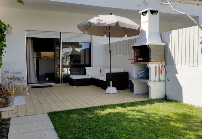 Квартира-студия на Albufeira - Magnific Studio with a cozy garden, 5 minutes to the beach