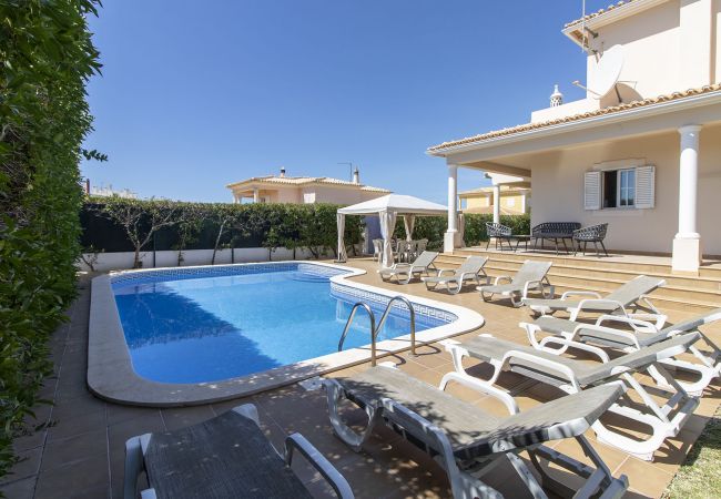 Вилла на Albufeira - Villa Tulipa | 4 Quartos | Piscina Privada | Albufeira