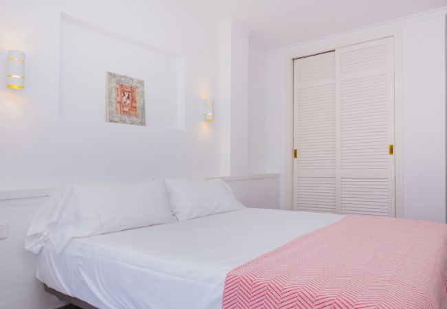 Апартаменты на Хавеа / Javea - Isla Saint Tropez Apartment Javea Arenal, Reformado con Piscina, Wifi, AC