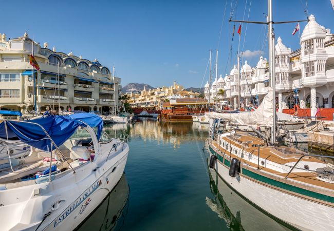 Апартаменты на Benalmádena - Puerto Marina - Holiday Home in Benalmadena