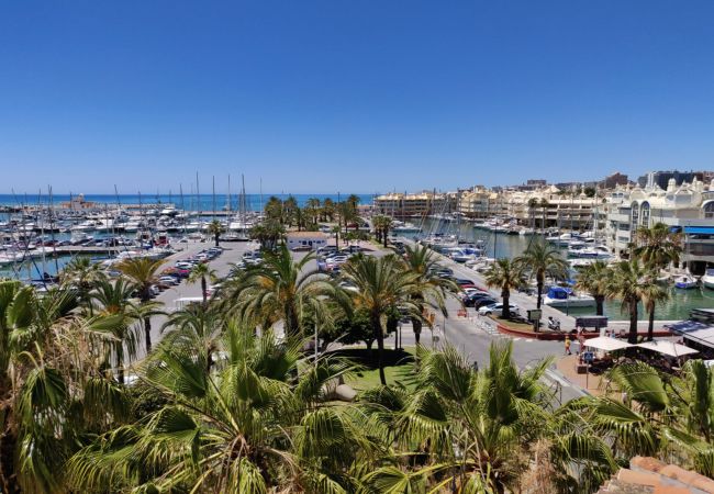 Апартаменты на Benalmádena - Puerto Marina - Holiday Home in Benalmadena