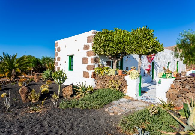 Дом на Las Breñas - Casa Elías, Retiro Rural cerca del Mar