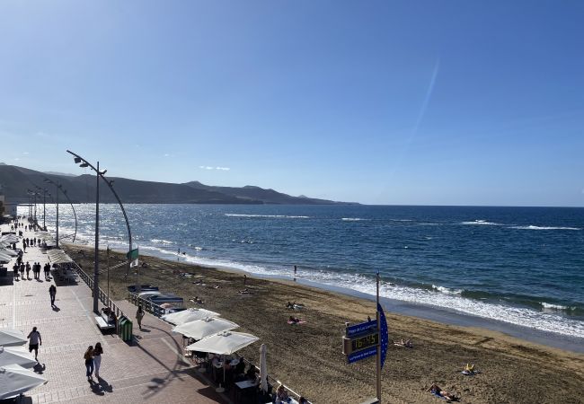 Дом на Лас Пальмас де Гран Канариа / Las Palmas de Gran Canaria - Corner las Canteras Beach by Canariasgetaway