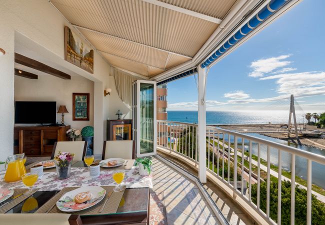 Апартаменты на Фуэнхирола / Fuengirola - Castillo Fuengirola | Sea view apartment