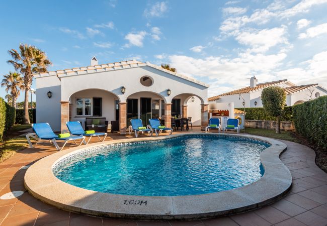 Вилла на Cap d´Artruix - VILLA FUCSIA Menorca