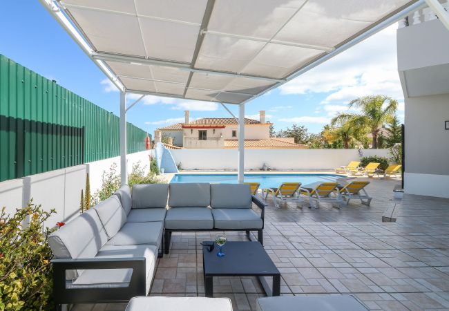 Вилла на Albufeira - Villa Alfazema | 5 Quartos | Zona Tranquila | Albufeira