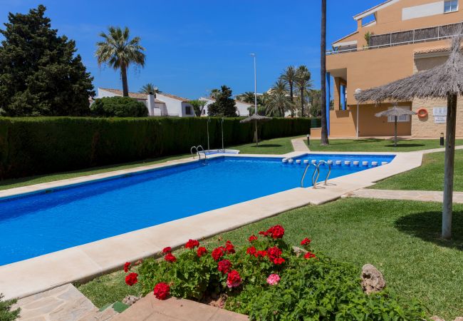 Апартаменты на Хавеа / Javea - Menorca Duplex Javea, con Terraza, Piscina Comunitaria y muy cerca de la playa