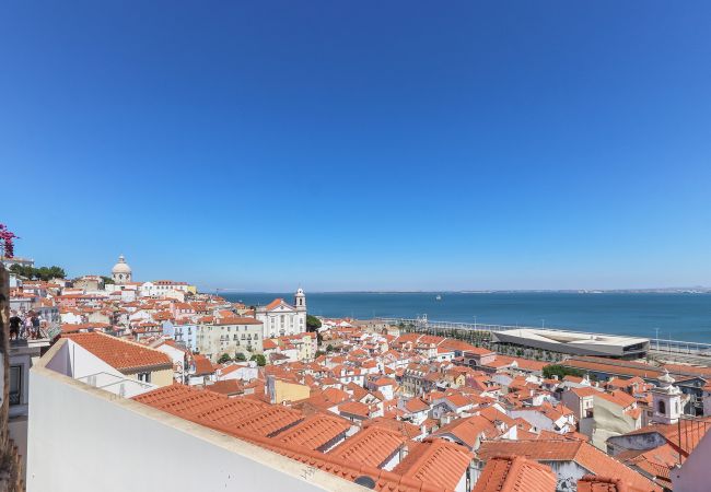 Апартаменты на Lisboa - Castelo Premium