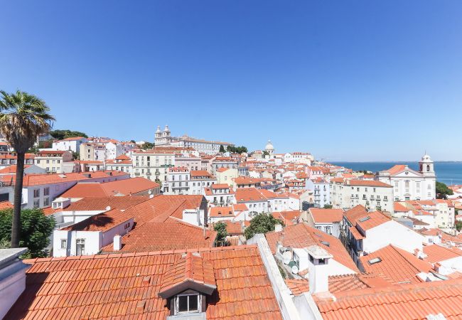 Апартаменты на Lisboa - Castelo Premium