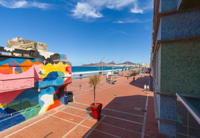 Дом на Лас Пальмас де Гран Канариа / Las Palmas de Gran Canaria - Dark Sand By CanariasGetaway