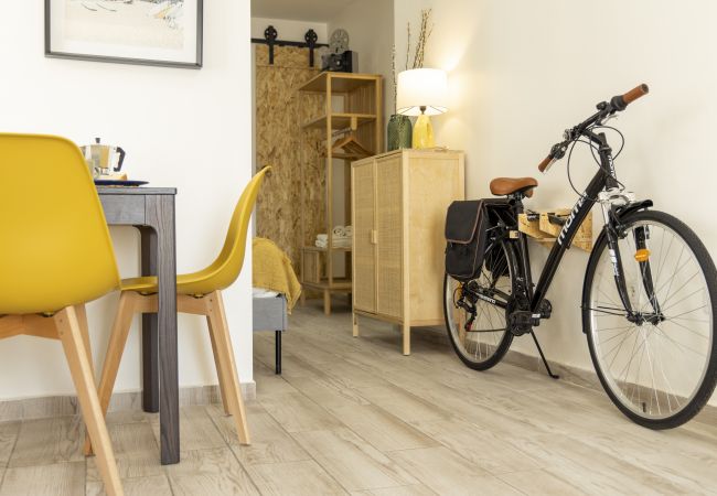 Апартаменты на Seixal - Apartamento junto ao rio na baía do Seixal. 3pax. Bicicletas disponíveis.