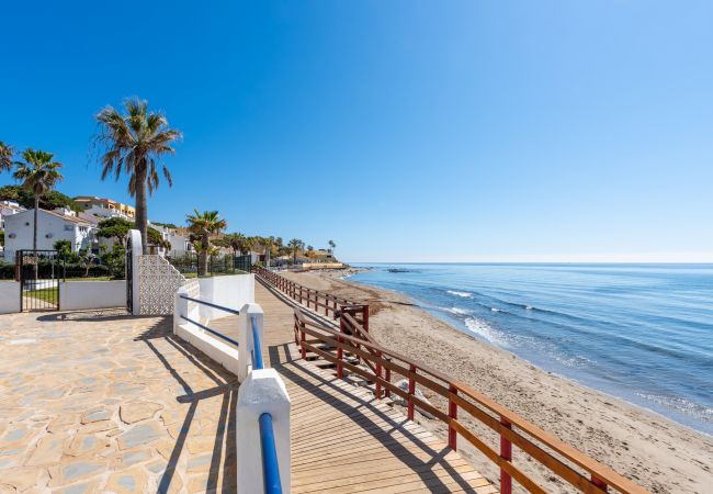 Апартаменты на Mijas Costa - Little Paradise in Calahonda Beach I