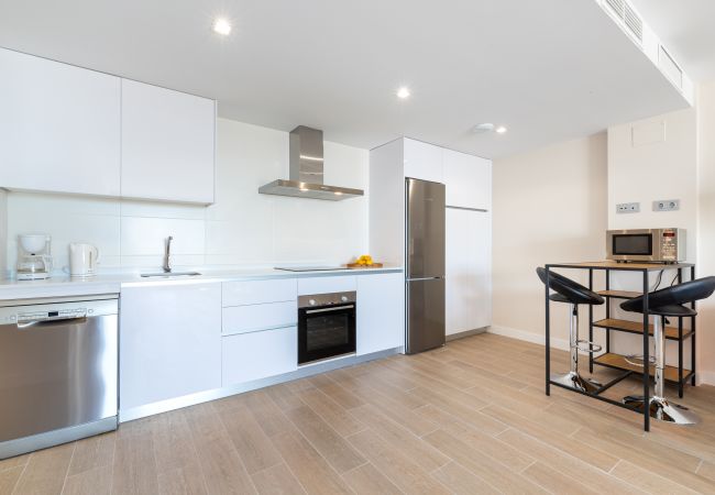 Апартаменты на Benalmádena - Blossom - Modern 2 bedroom apartment within walking distance to Benalmadena Pueblo