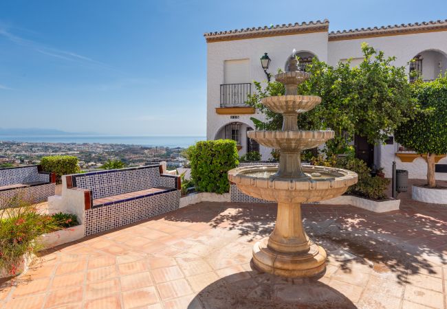 Апартаменты на Benalmádena - Tio Charles | 3 Bedroom Townhouse with Sea View 