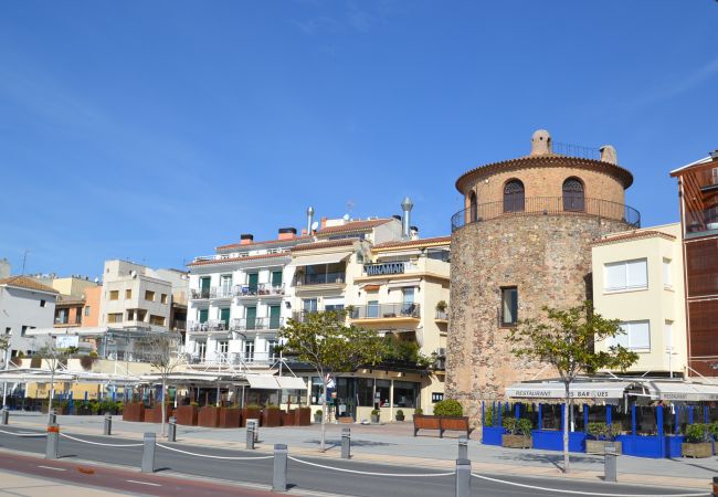 Appartement à Cambrils - Pins i Mar:Terrasse-Devant plage Cambrils-Wifi,clim,satellite,linge inclus