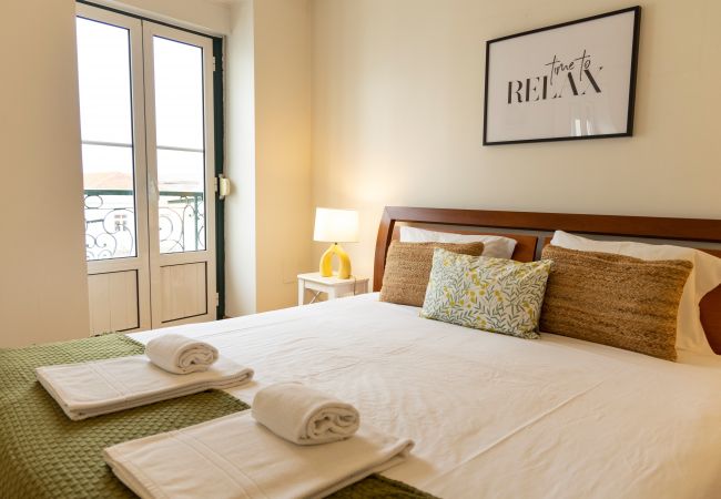 Appartement à Lisbonne - Appartement confortable avec vue pour le mer, bien équipé, proche du centre de Lisbonne dans le quartier traditionnel d'Alfama.
