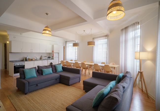 Appartement à Porto - Downtown Luxury Retreat Apartment (Groupes, Vues)