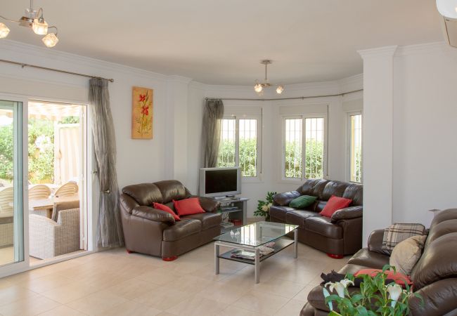 Villa à Caleta de velez - Villa Samara - Lovely large villa. Great for families and groups