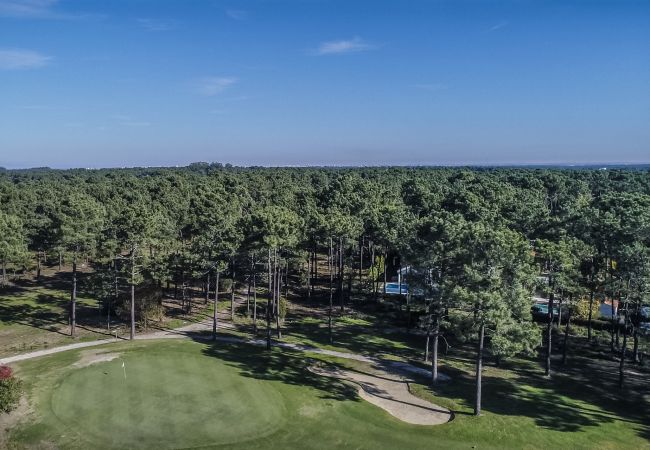 Villa à Sesimbra - Villa privée dans le Quinta do Peru Golf Condominium avec piscine et capacité pour 10pax