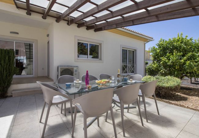 Villa à Galé - Villa Maresia | 4 Chambres | Proche de la Plage | Galé