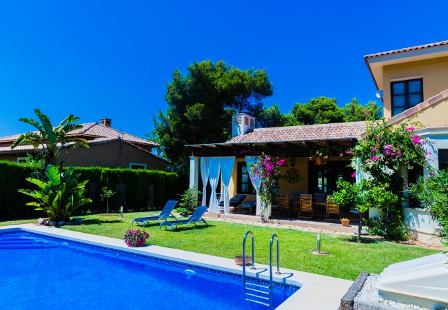 Villa à Javea - Villa Abaesko,with Garden and Private Pool