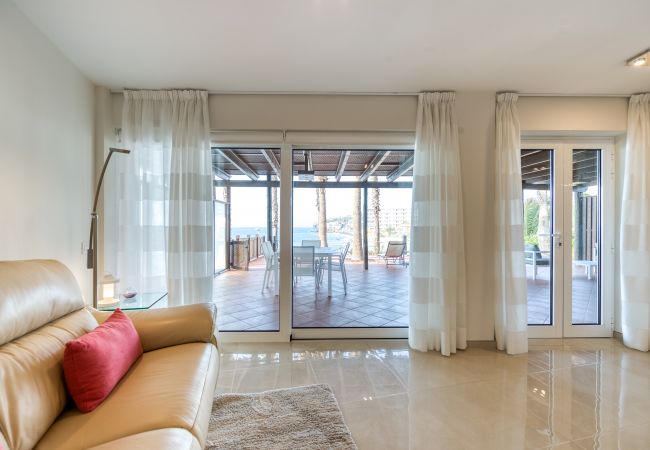 Maison à Bahia Feliz - Luxury with big terrace sea front by CanariasGetaway