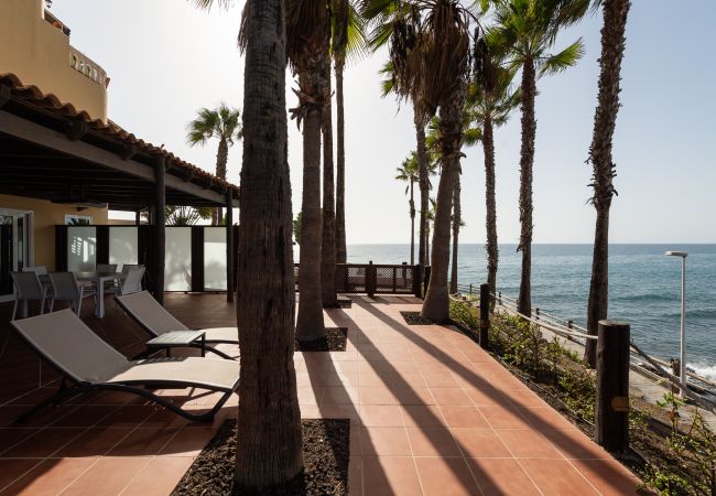 Maison à Bahia Feliz - Luxury with big terrace sea front by CanariasGetaway