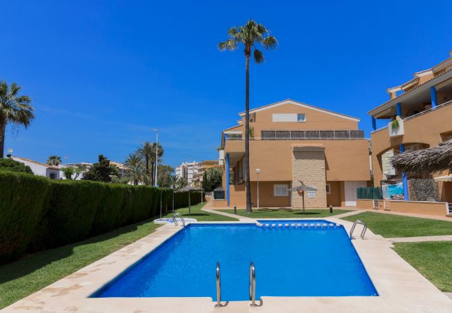 Appartement à Javea - Menorca Duplex Javea, avec terrasse, piscine communautaire et très proche de la plage