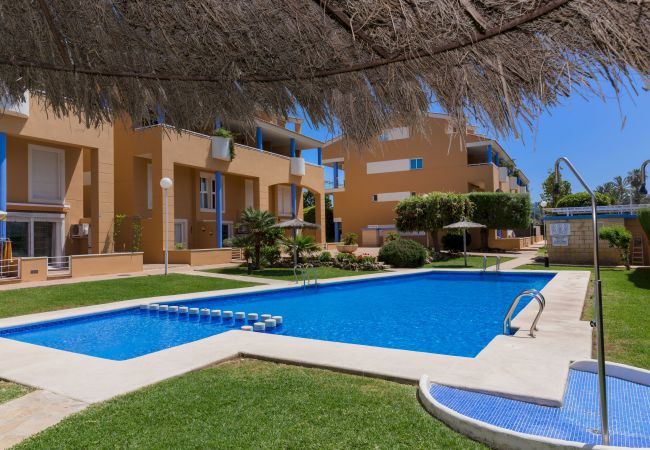 Appartement à Javea - Menorca Duplex Javea, avec terrasse, piscine communautaire et très proche de la plage