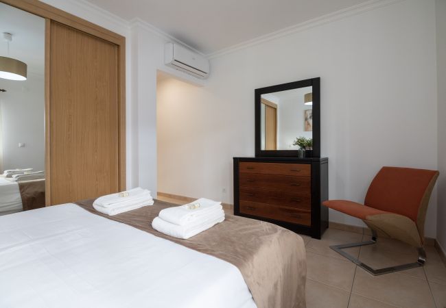 Appartement à Quarteira - Appartement Alameda | 2 Chambres | Balcon spacieux | Quarteira