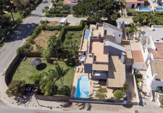 Villa à Vilamoura - Vila Nadiana | 3 Chambres | Près de Pinhal Golf | Vilamoura