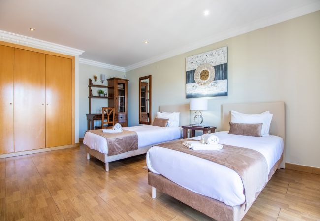 Villa à Albufeira - Villa Iris | 5 Chambres | Premium | Galé