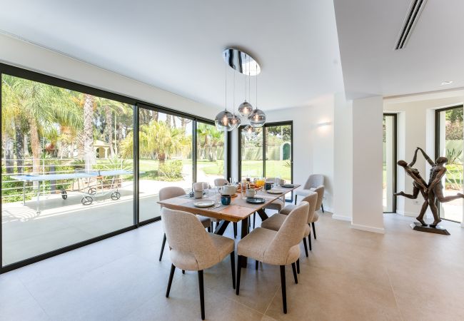 Villa à Vilamoura - Villa Natura | 6 Chambres | Villa Spectaculaire avec Jardin Spacieux | Vilamoura