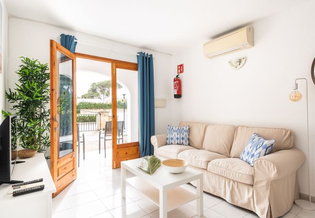 Apartment in Cala Blanca - Duplex apartment with all new furniture!