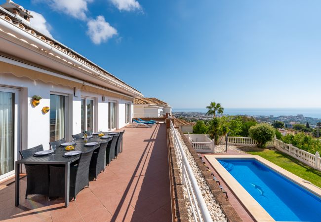 Villa/Dettached house in Benalmádena - Penthouse Pamela with private pool