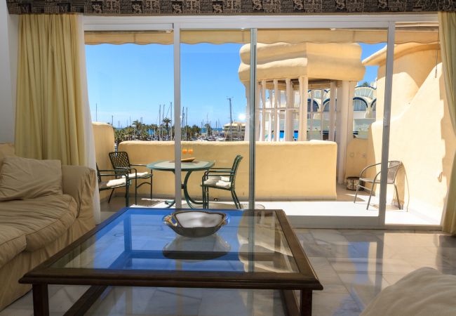 Apartment in Benalmádena - Puerto Marina - 2 terraces and direct view to the Marina