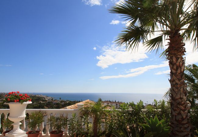 Villa in Mijas Costa - Villa Azalea - Exclusive villa with unique mediterranean view