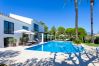 Villa in Marbella - La Corsa Marbella - Luxury 5 bed/bath villa with private pool, jacuzzi