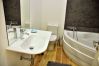 Apartment in Lisbon - Comfortable and stylish apartment, fully equipped, with three bedrooms, near the center of Lisbon.