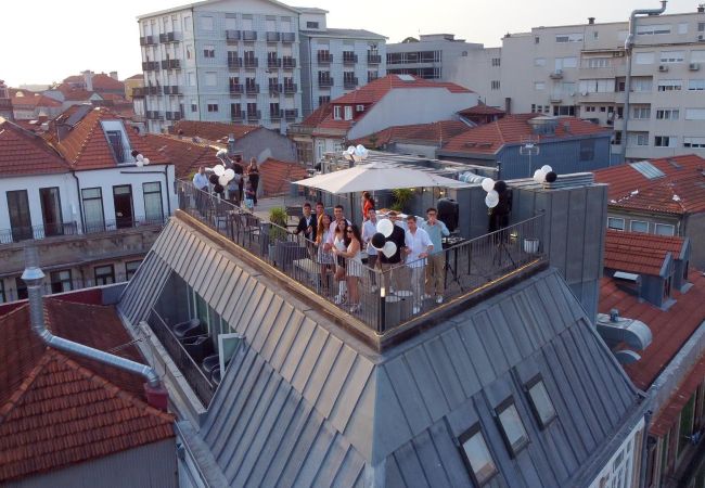 Apartment in Porto - Galerias Fashion Nightlife Flat (Balcony, Rooftop)