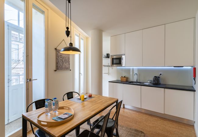 Studio in Porto - On Trend Nightlife Studio 103 (NEW IN VRBO)