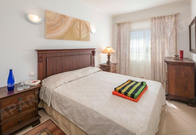 Apartment in Luz - Rua 1º de Maio | professionally cleaned | 3-bedroom apartment | centre of Praia da Luz | breath-taking sea views
