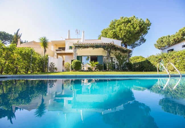 House in Vilamoura - Casa Clara | 4 Bedrooms | Private Pool | Vilamoura