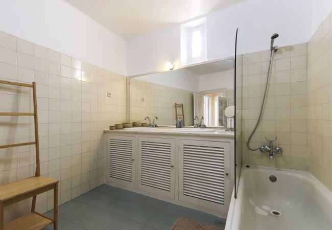 Apartment in Lisbon - CHIADO VIEWS