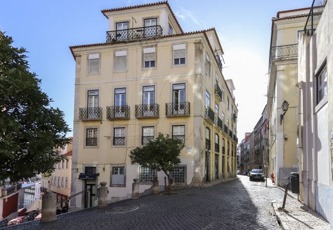 Apartment in Lisbon - CHIADO VIEWS